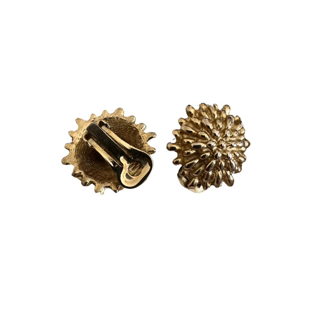 Gold vintage clip on earrings