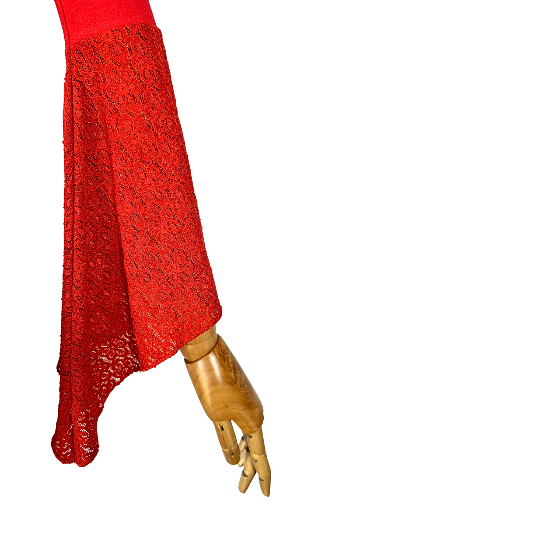 Red cut out bellsleeve top - S