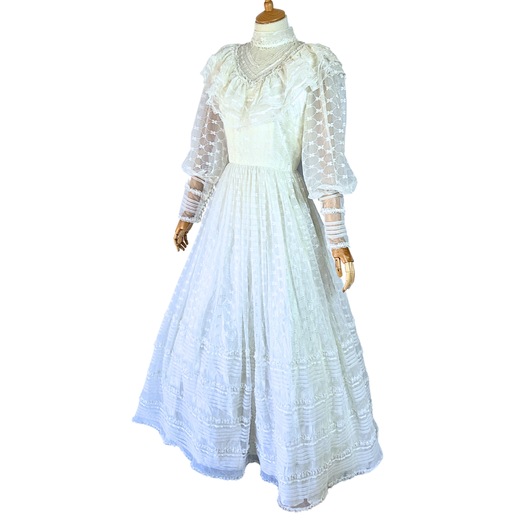70s Vintage Wedding Dress - S