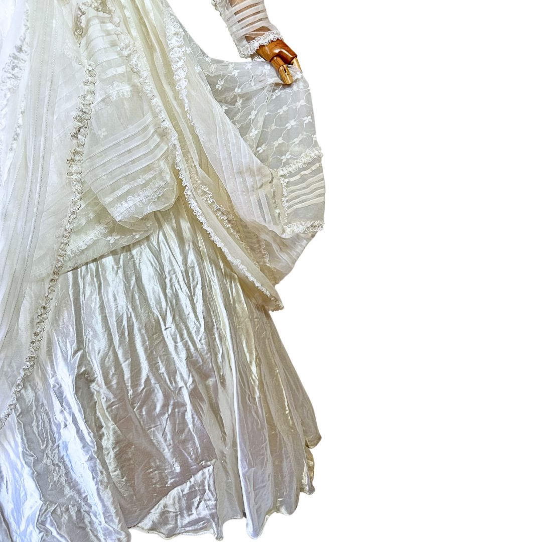 70s Vintage Wedding Dress - S