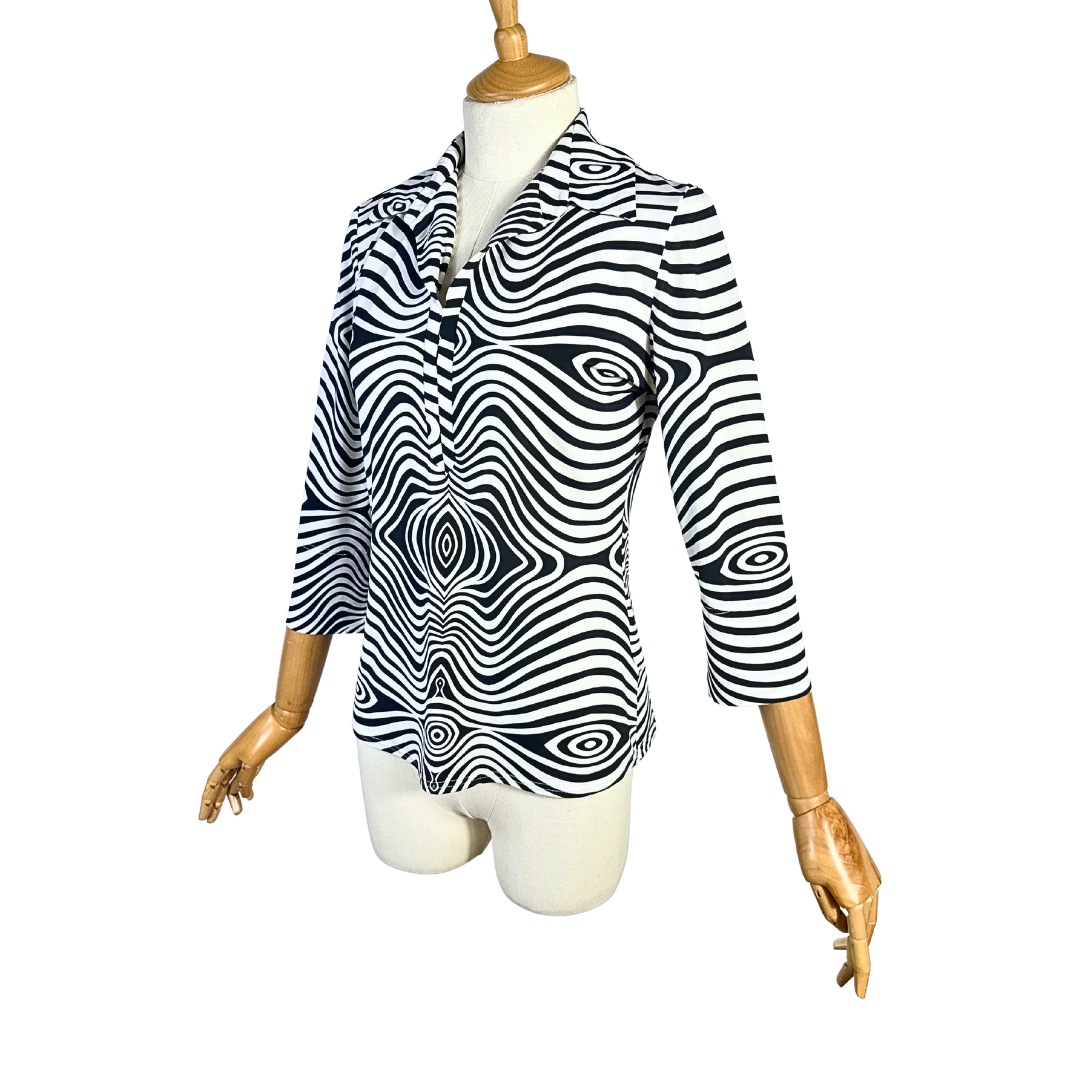 Psychedelic illusion print top - M