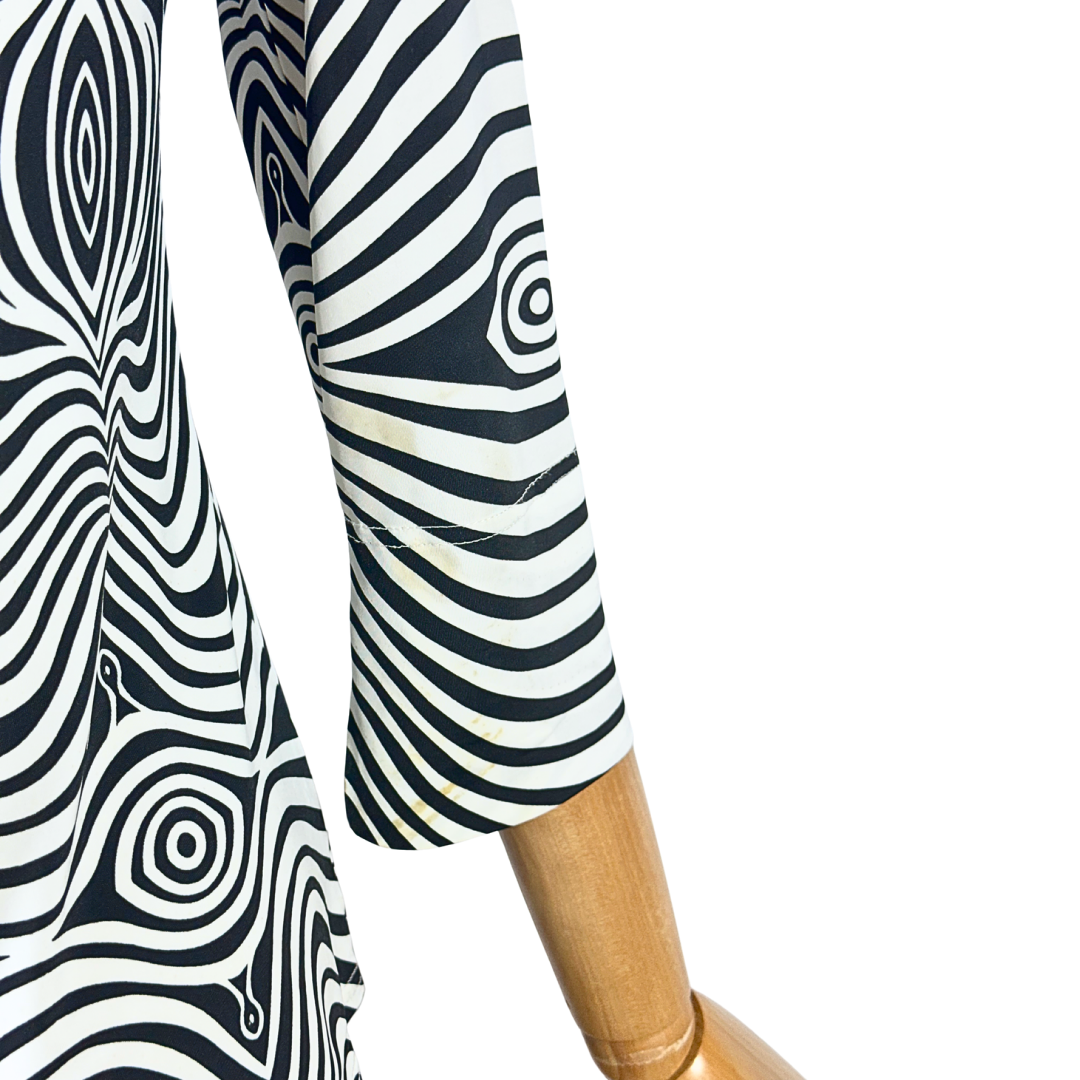 Psychedelic illusion print top - M