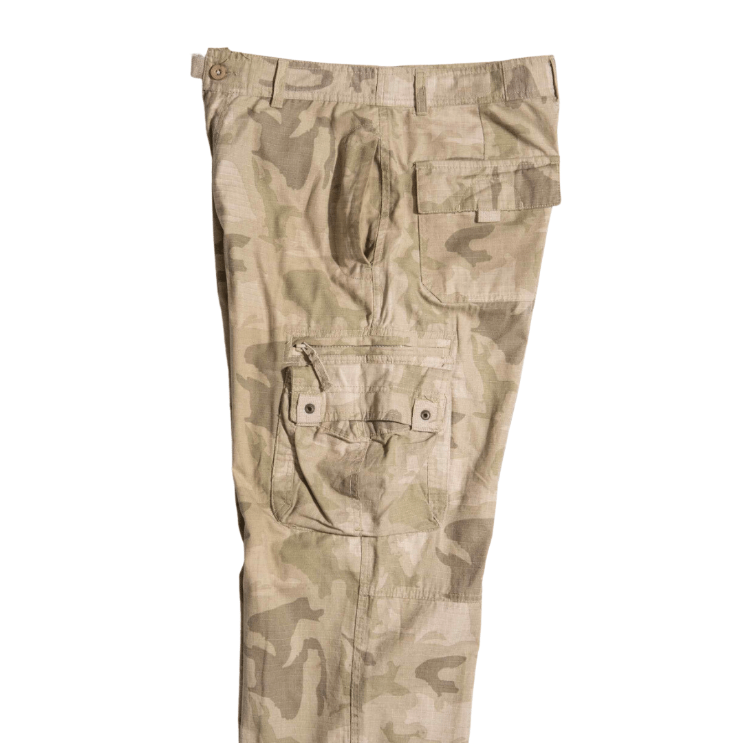 Camo cargo pants - S