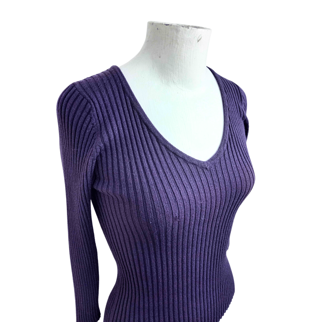 Ribbed v-neck fitted top - S