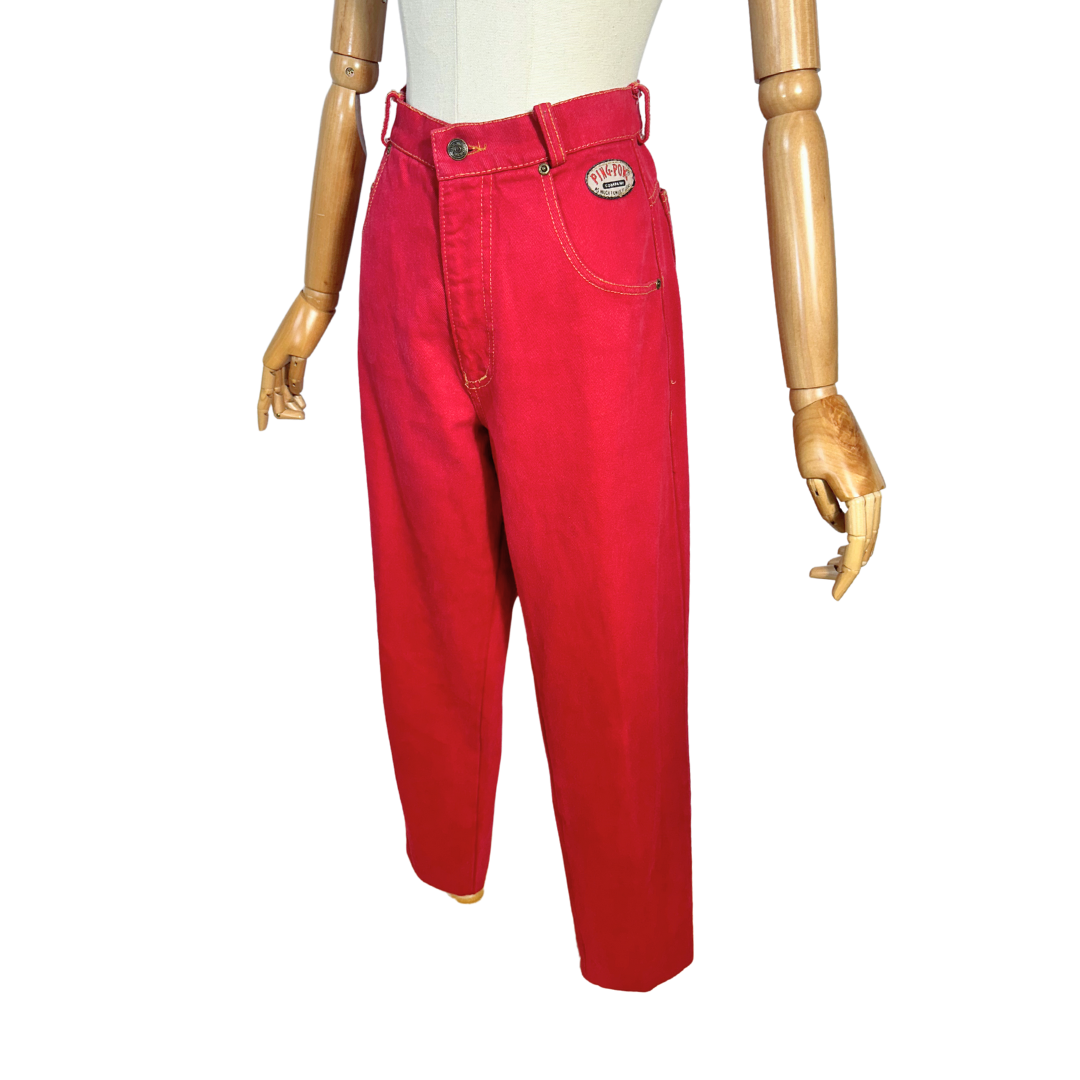 Red 90s high waist jeans - M
