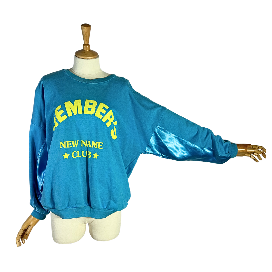 90s sweatshirt with embossed text - L
