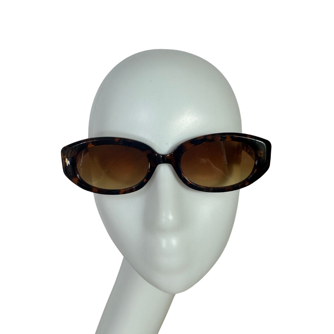 Brown tortoiseshell oval sunglasses
