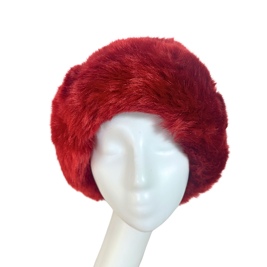 Red Russian style faux fur hat - M