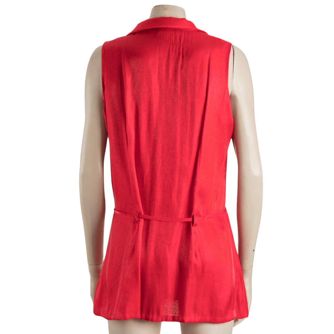 Sleeveless button up collared top with belt - L