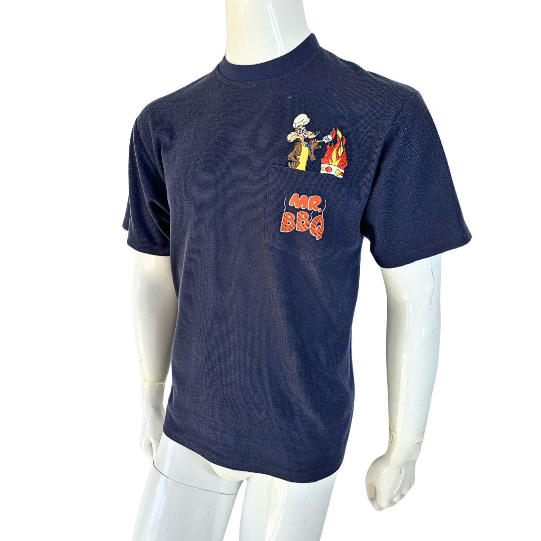 Looney Tunes Wile E Coyote embroidered tshirt - M