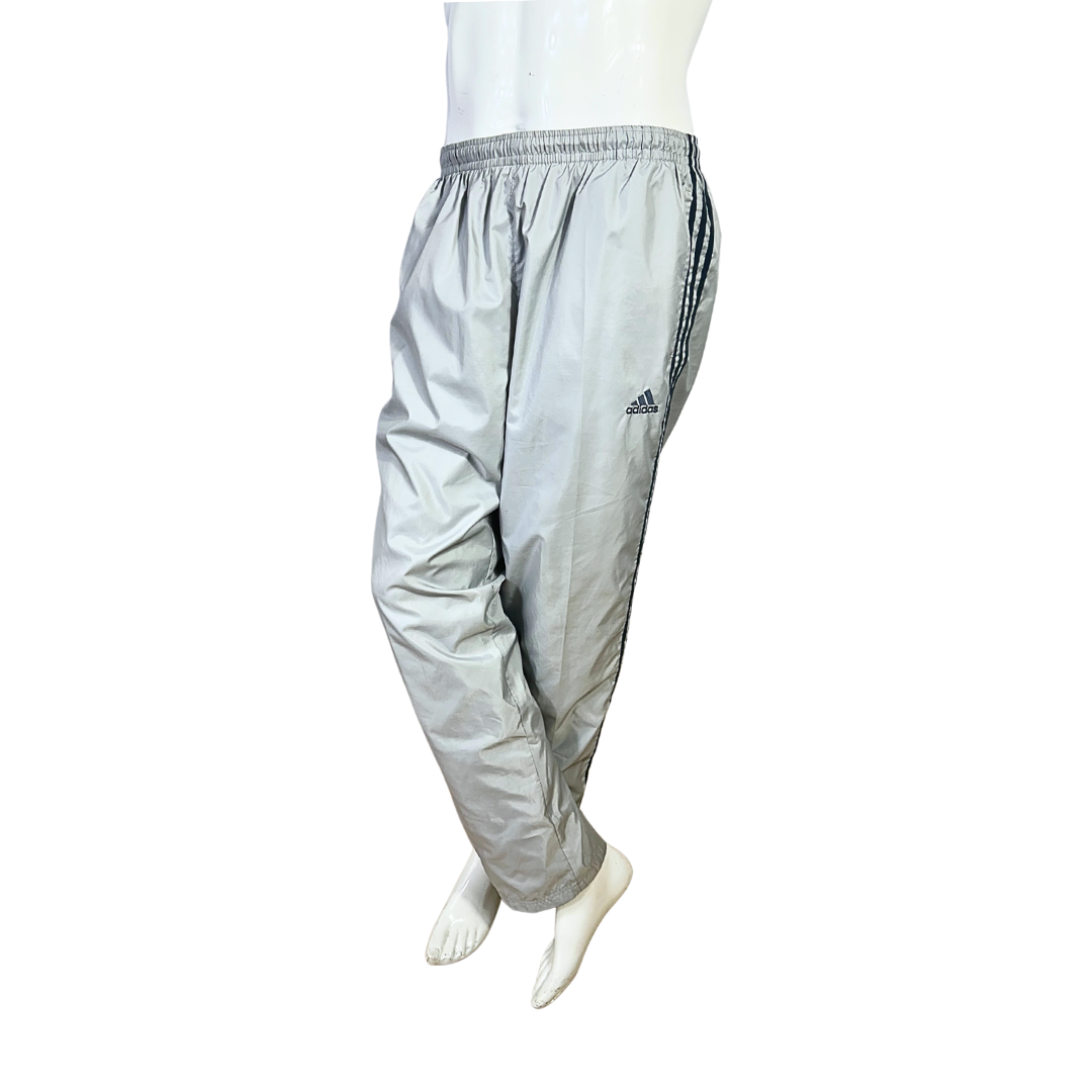 Grey Adidas track pants M vintageandthecity