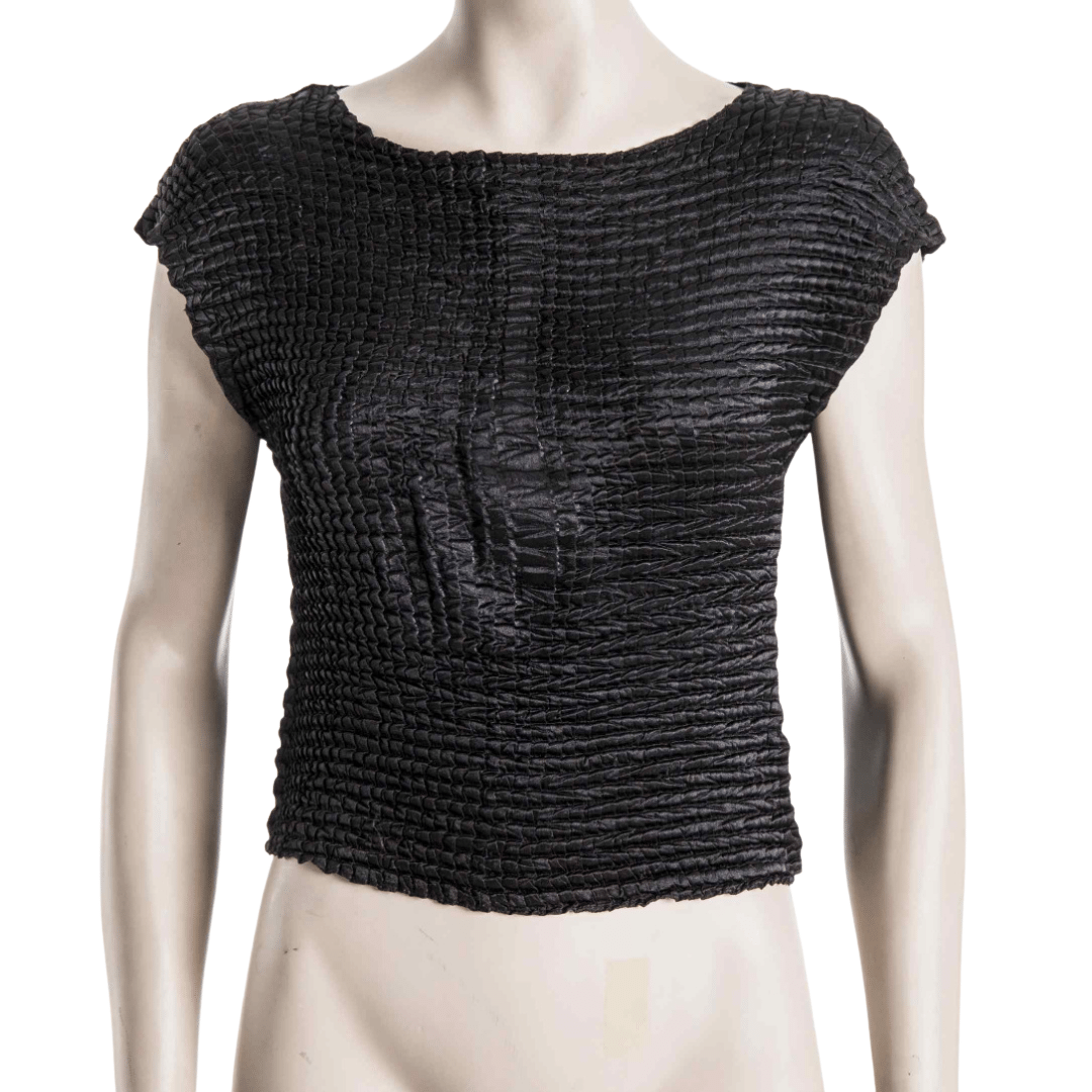 Origami like pleated capsleeve top in black - M – vintageandthecity
