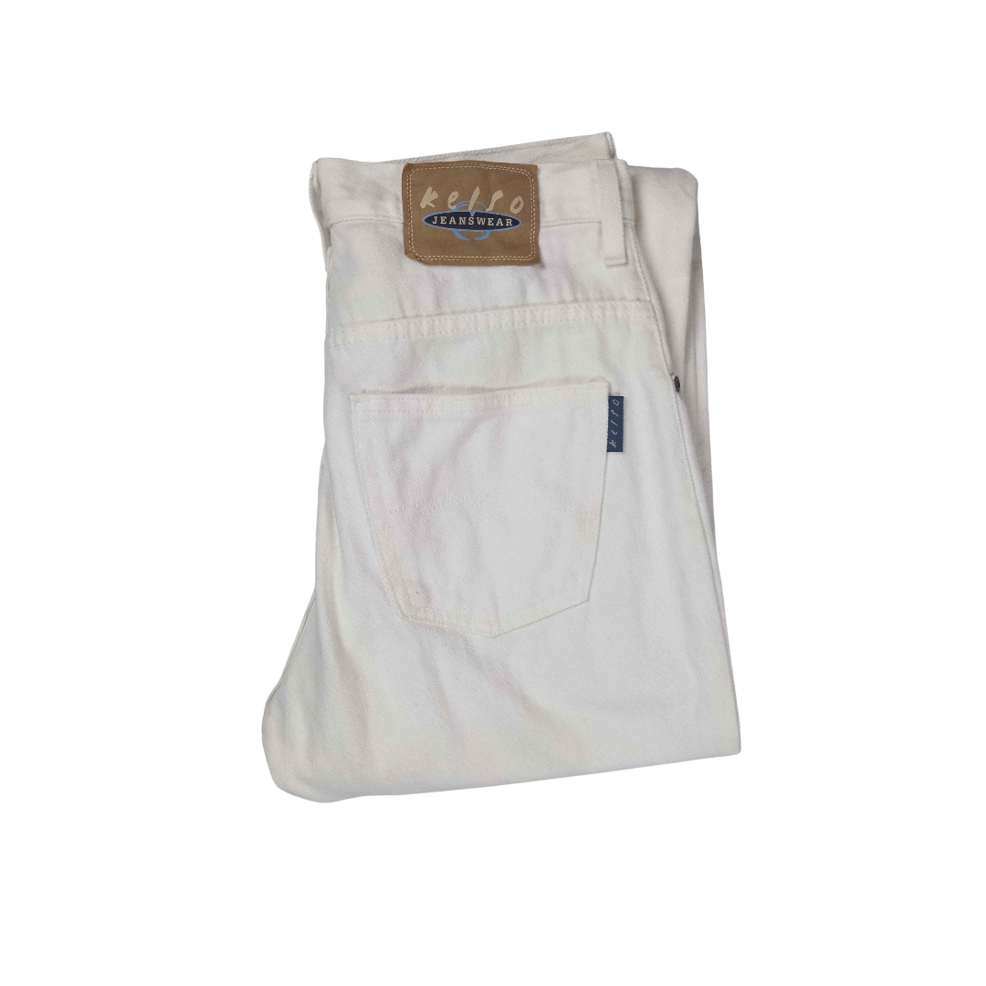 White 90's high waisted jeans- M