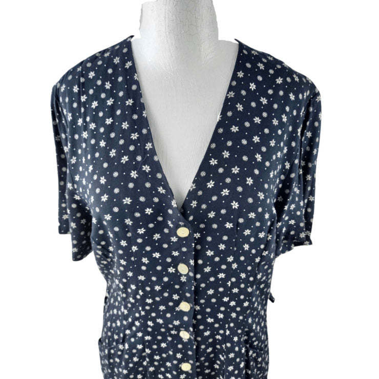 Button up flower pattern top- medium