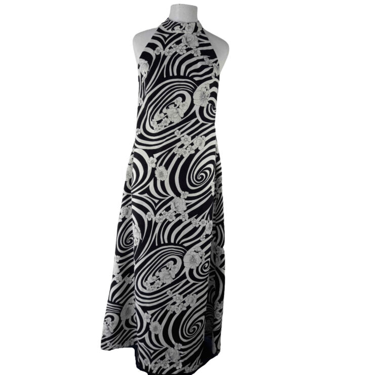 Black and white 70's pattern maxi dress- S/M
