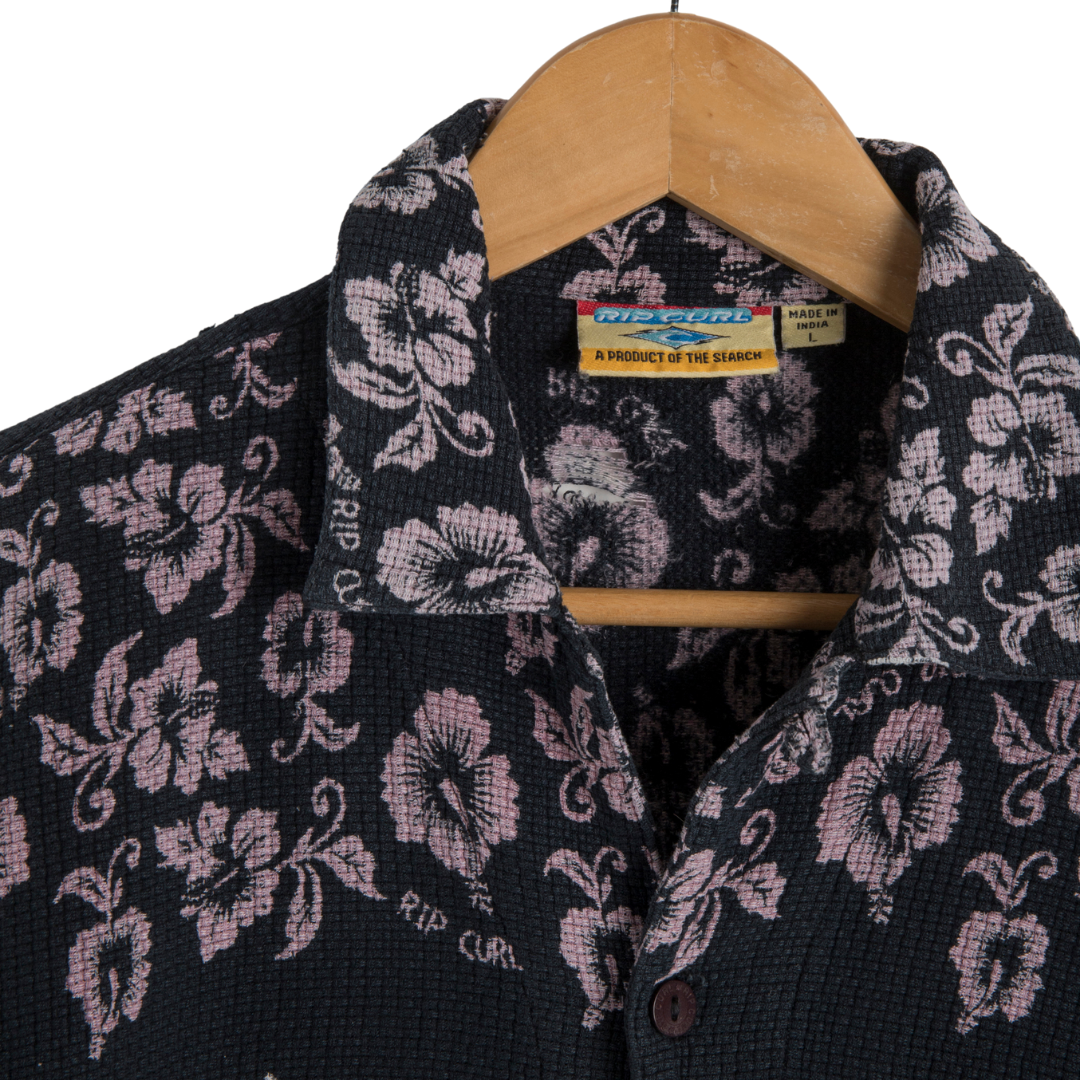 Rip Curl floral print shortsleeve shirt - L