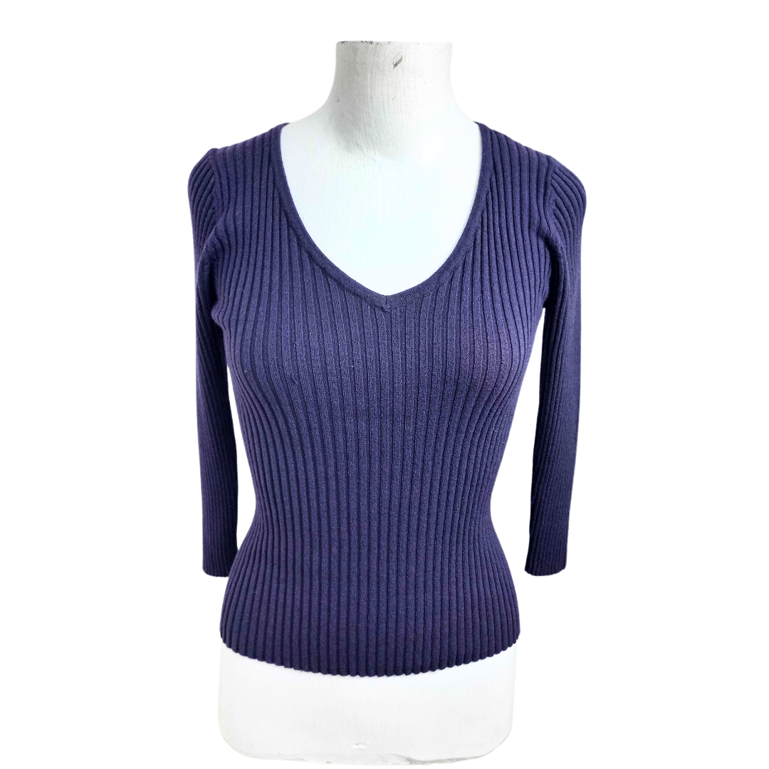 Ribbed v-neck fitted top - S