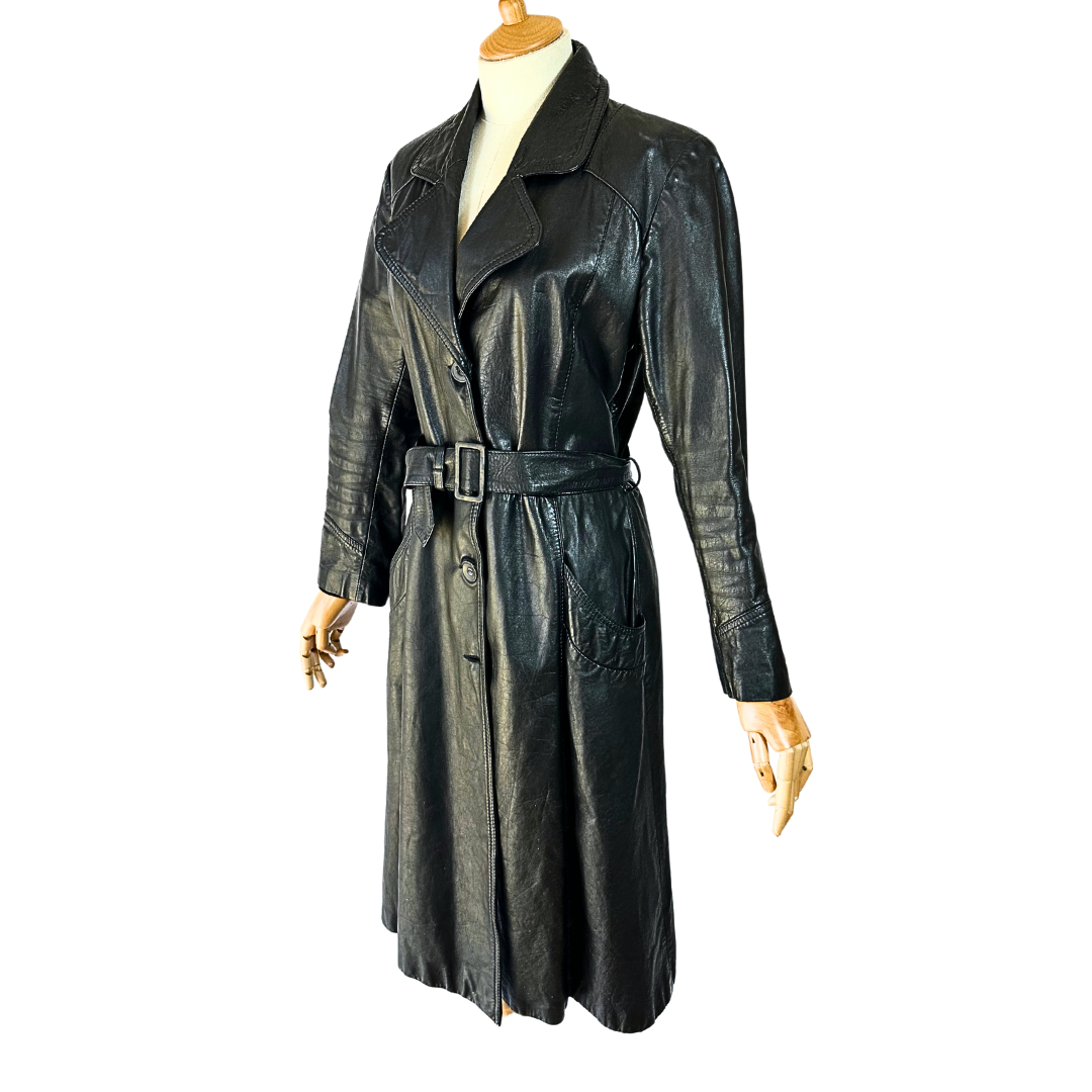 Black vintage leather coat - M