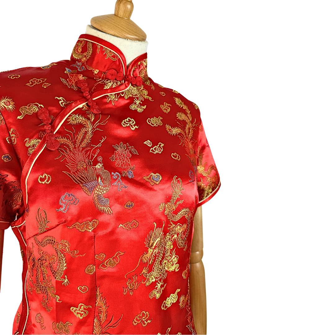 Red oriental dragon design top - M