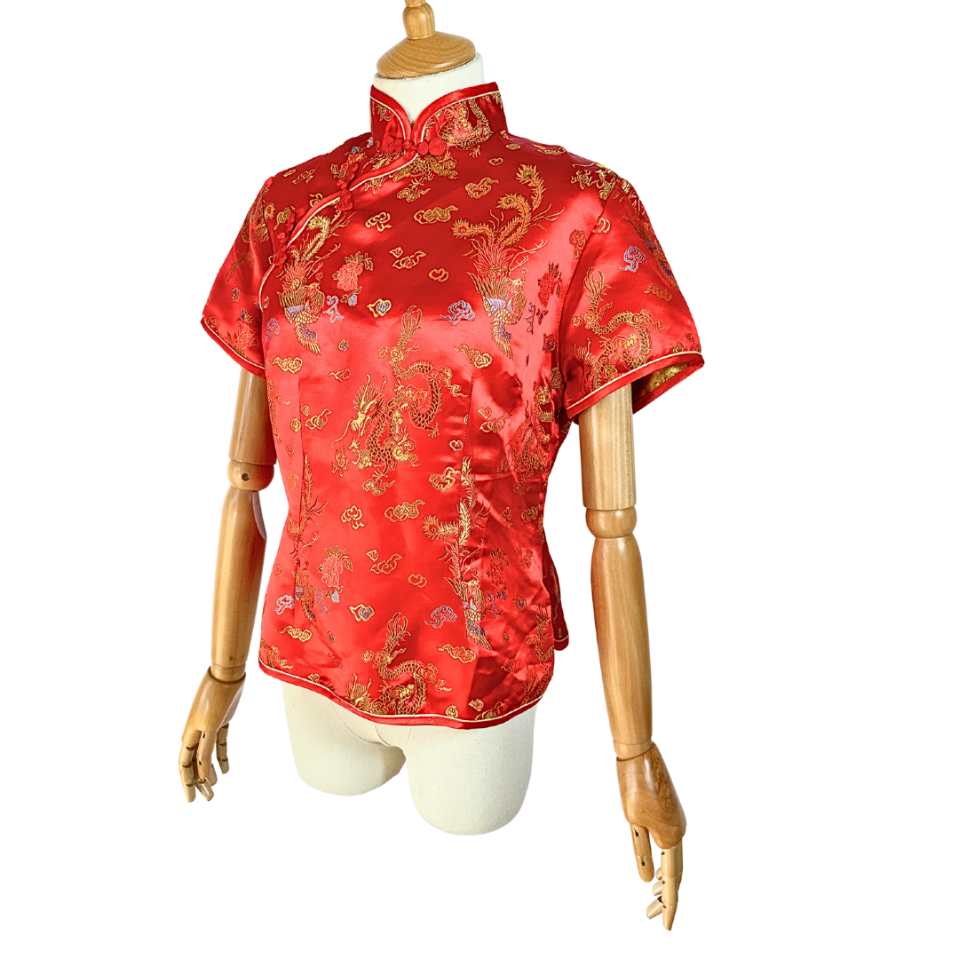 Red oriental dragon design top - M