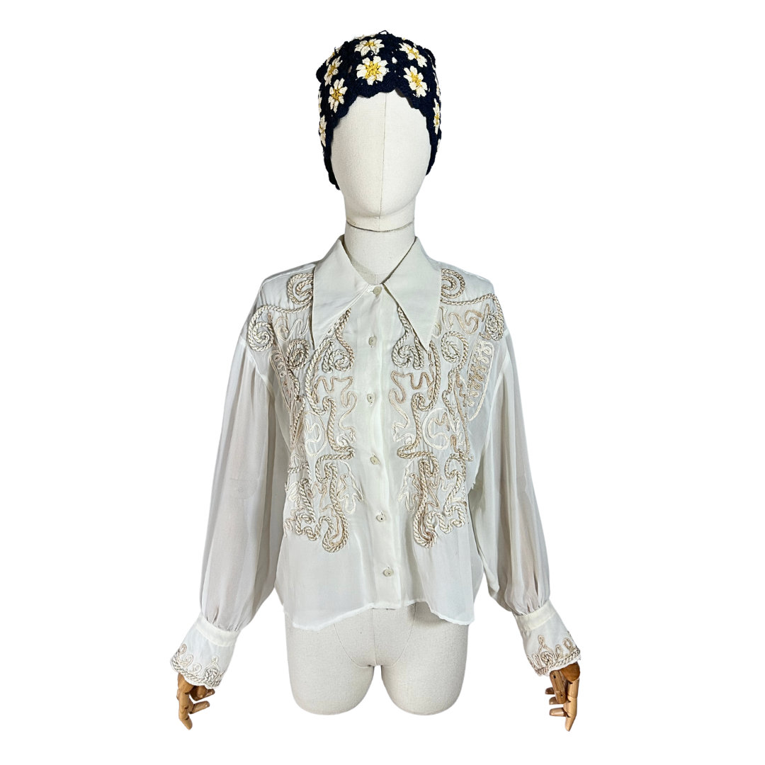 Cream vintage embroidered shirt - M