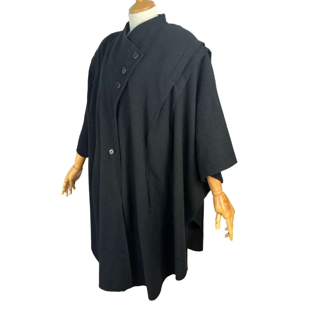 Black vintage batwing coat - L