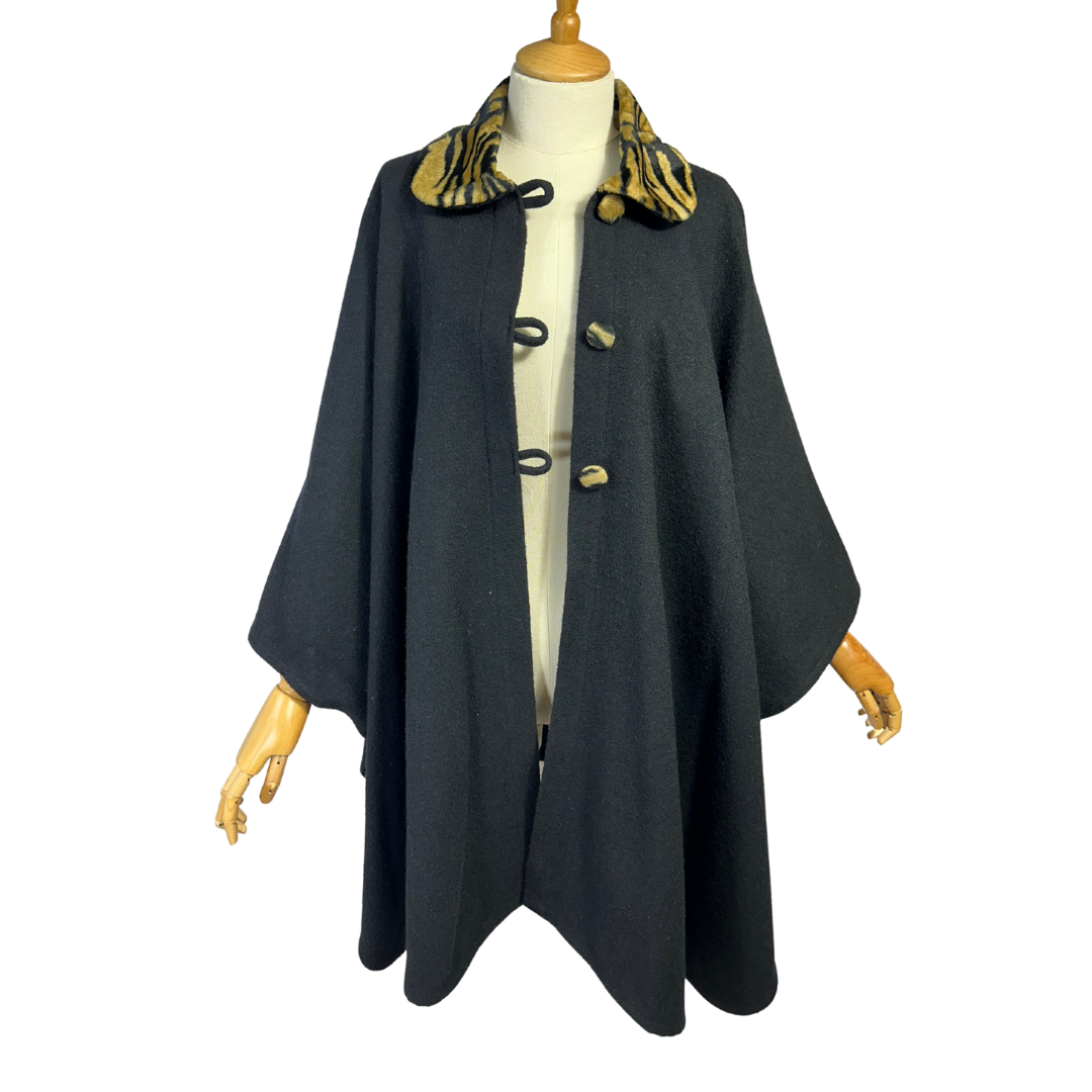 Black vintage cape - S/M/L