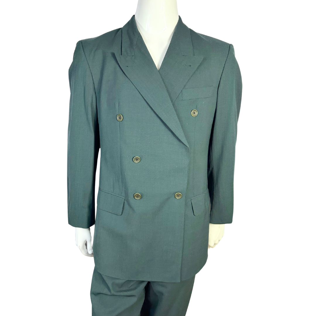 Hugo Boss suit - S/M (Free Delivery)