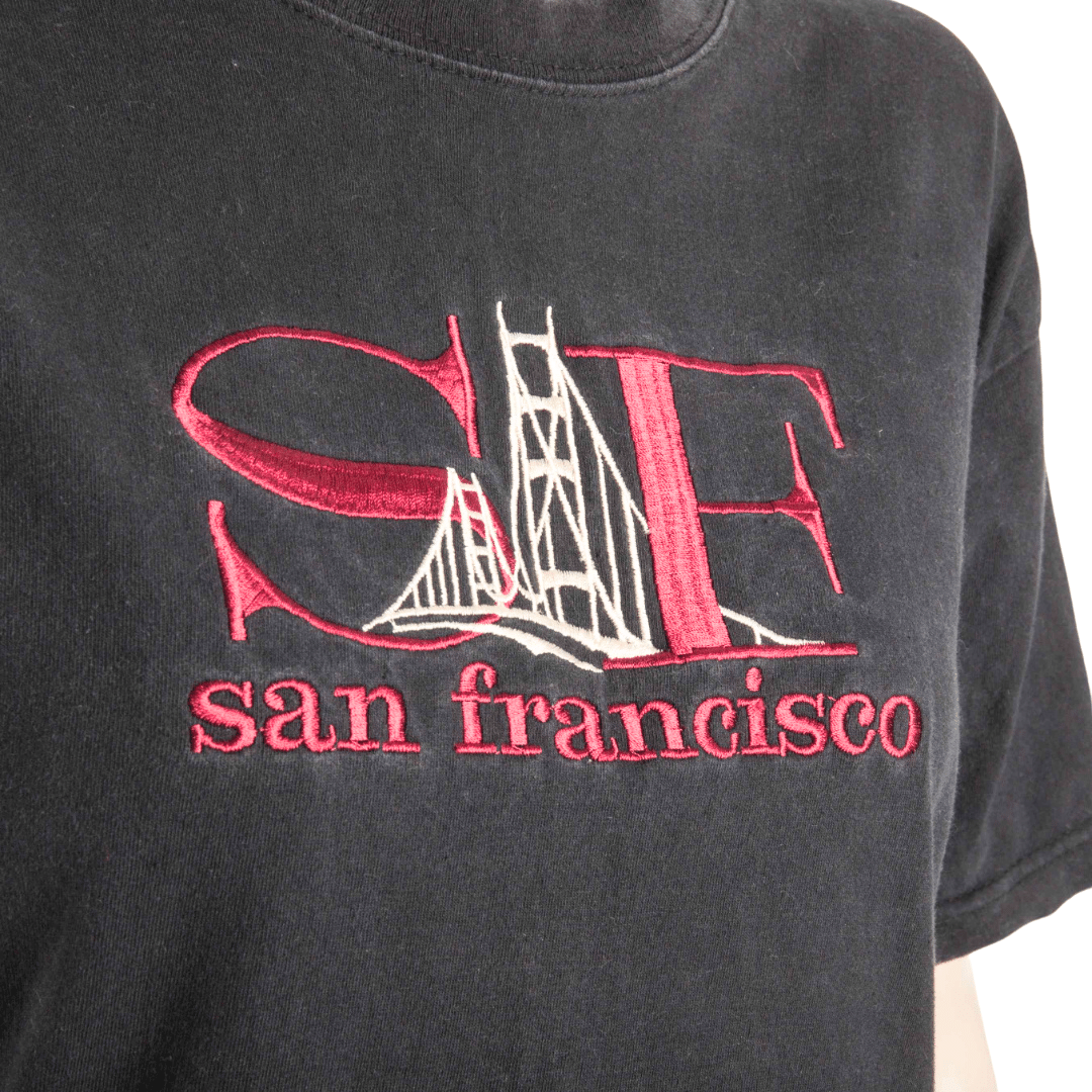 San Francisco embroidered tshirt - M