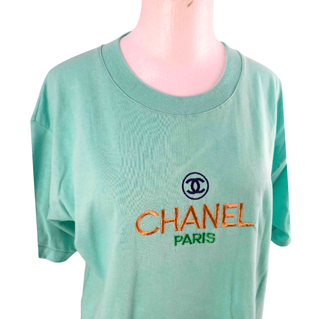 Dupe Chanel embroidered t-shirt - XL – vintageandthecity
