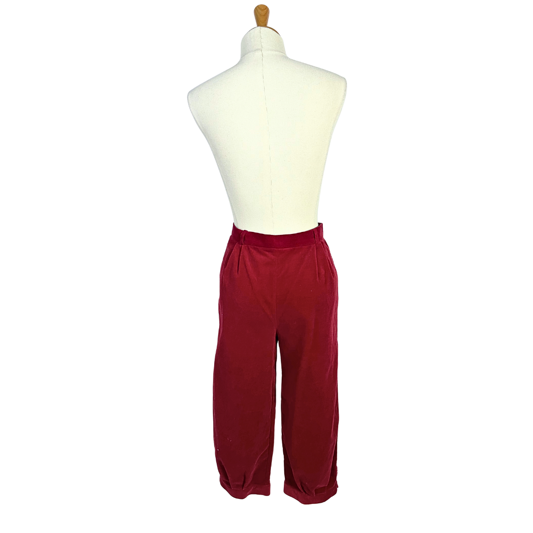 Red vintage velvet capri pants - S