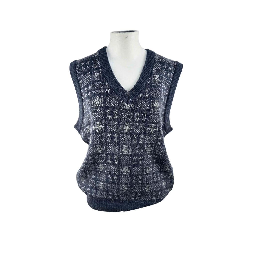 Vintage v-neck knitted sweater vest - L
