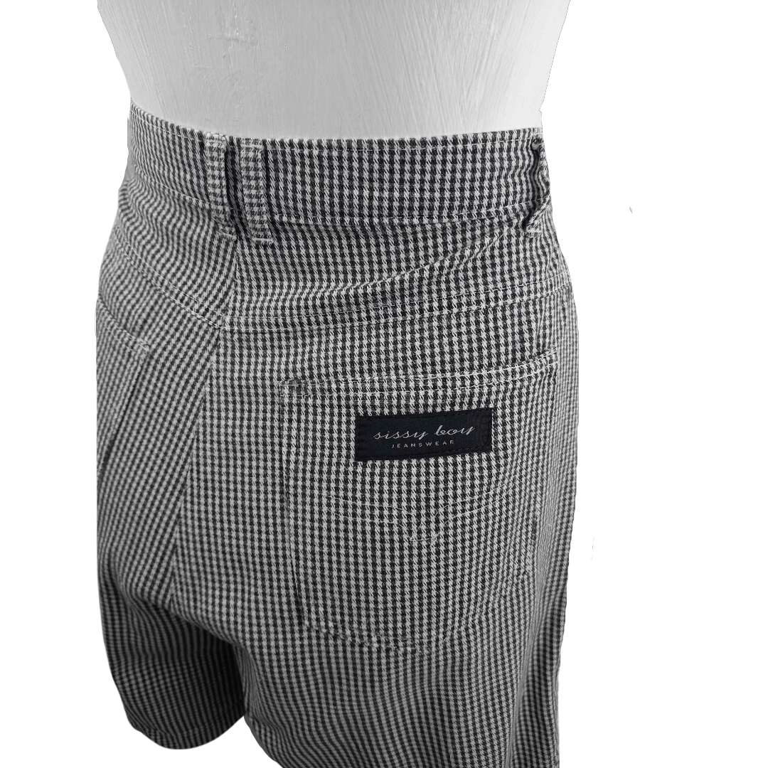 Vintage houndstooth high waisted shorts - M