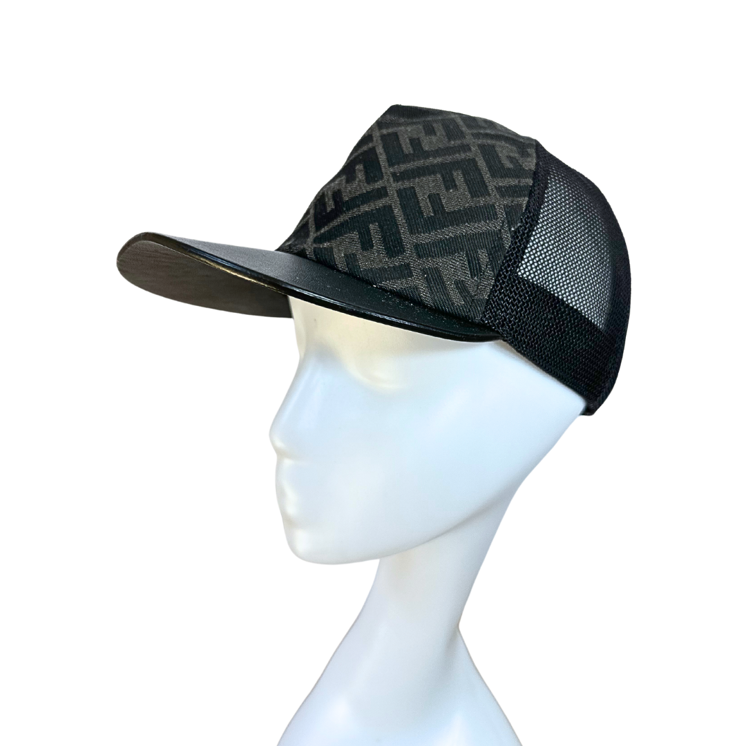 Fendi trucker hat M vintageandthecity