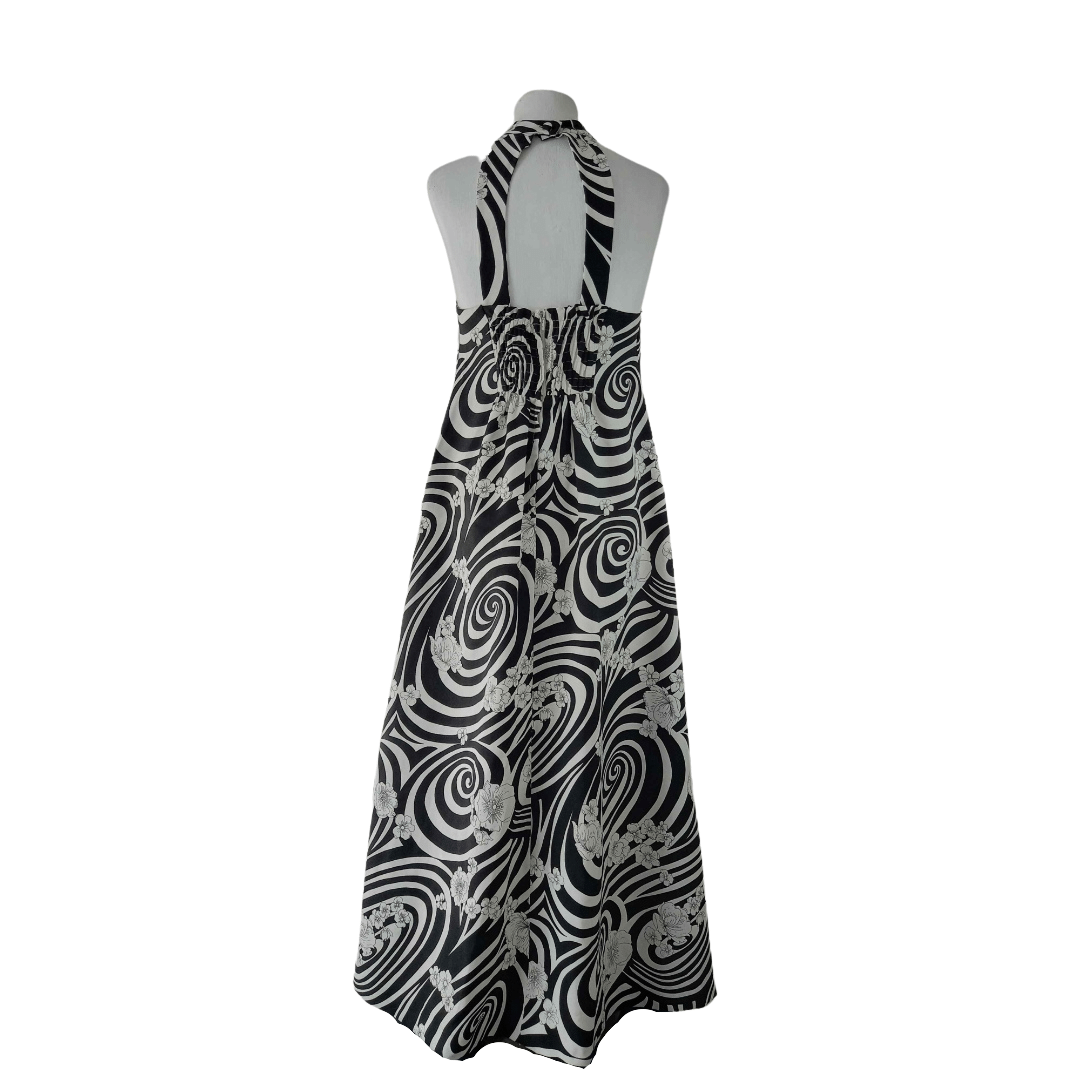 Black and white 70's pattern maxi dress- S/M